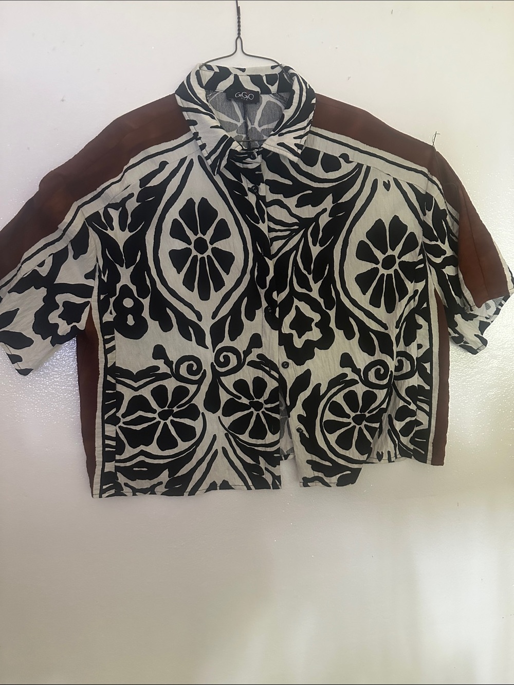 G&GO Black & Cream Short-Sleeve Button-Down Shirt